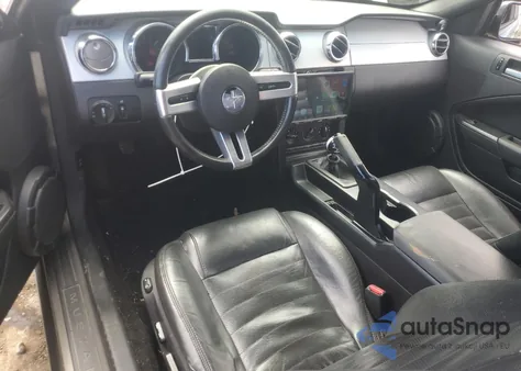 2005 Ford Mustang Gt z USA, uszkodzony, nr VIN 1ZVFT82H355242226